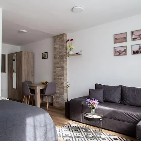 Nelly - Fontana Appartement *