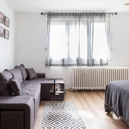 Nelly - Fontana Appartement Belgrade